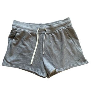 Nike Standard Fit Womens Black Gray Dri Fit Athletic Shorts‎ NWT